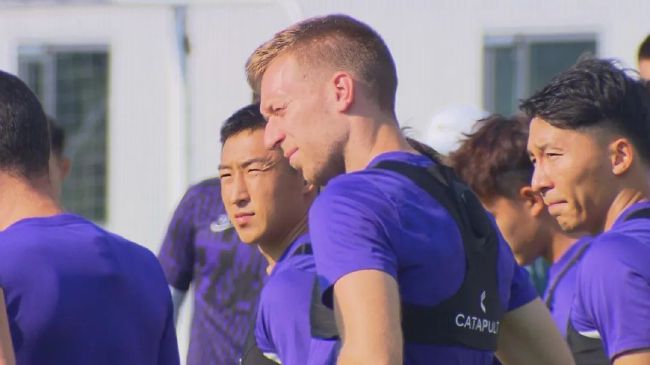 伸进她的小内裤疯狂揉视频