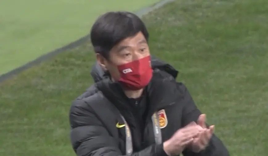 萌白酱在线喷水福利视频
