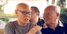 日韩成人免费